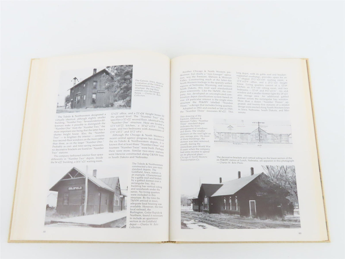 The Country Railroad Station in America by H.R. Grant &amp; C.W. Bohi ©1978 HC Book