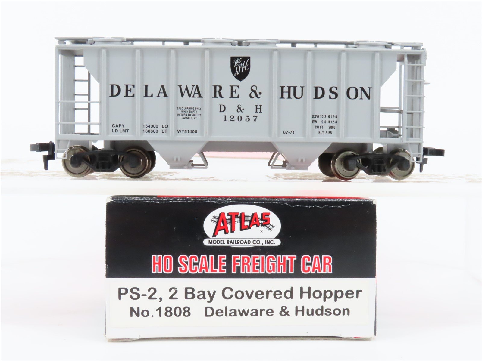 HO Scale Atlas 1808 D&H Delaware & Hudson 2-Bay Covered Hopper #12057