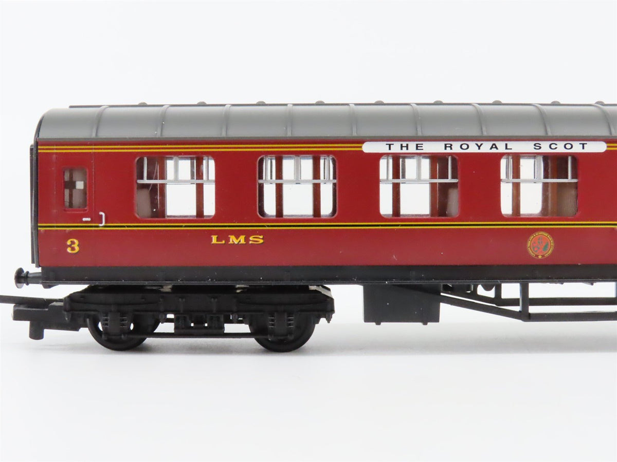 OO Scale Hornby R2167 BR/ex-LMS British &quot;Royal Scot&quot; 4-6-2 Steam Passenger Set