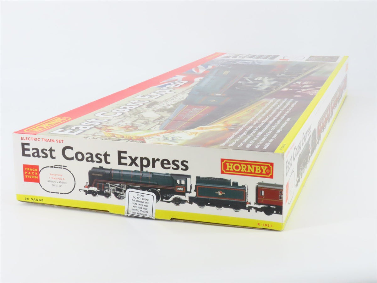 OO Scale Hornby R1021 BR British &quot;East Coast Express&quot; 4-6-2 Steam Passenger Set