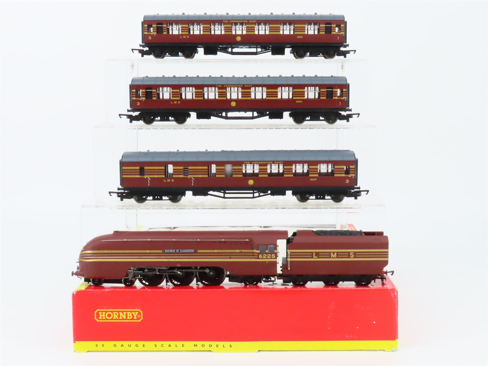 OO Scale Hornby LMS British "The Coronation Scot" 4-6-2 Steam Passenger Set