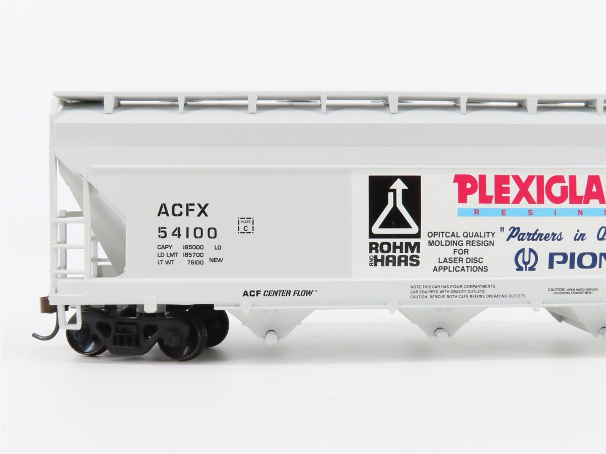 HO Scale Athearn 7204 ACFX Plexiglass 4-Bay Covered Hopper #54100