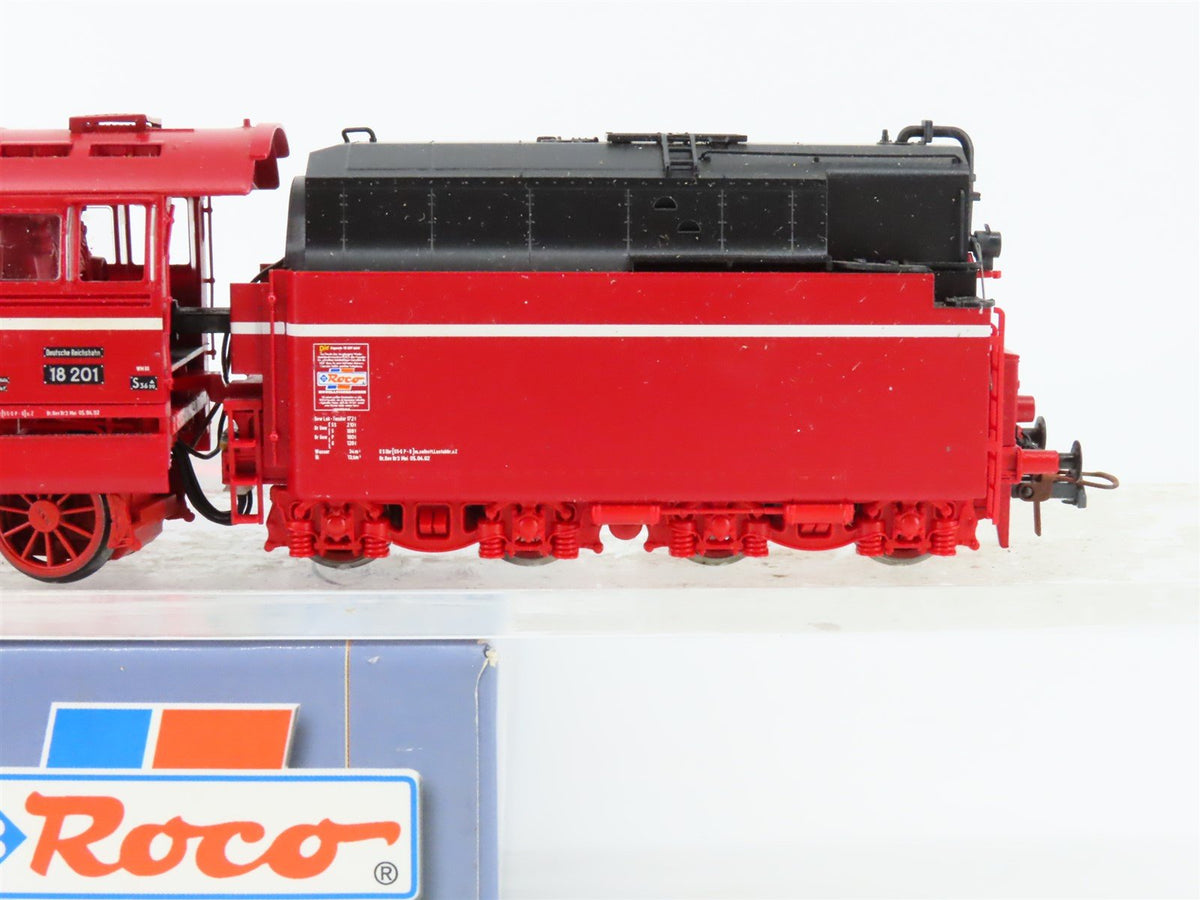 HO Roco 63203 DR German 4-6-2 BR 18 Steam #201 - DCC &amp; Sound w/Display Track