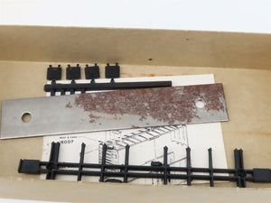 HO Scale Athearn 5218 FGEX Fruit Growers Express 40' Wood Reefer #57621 Kit