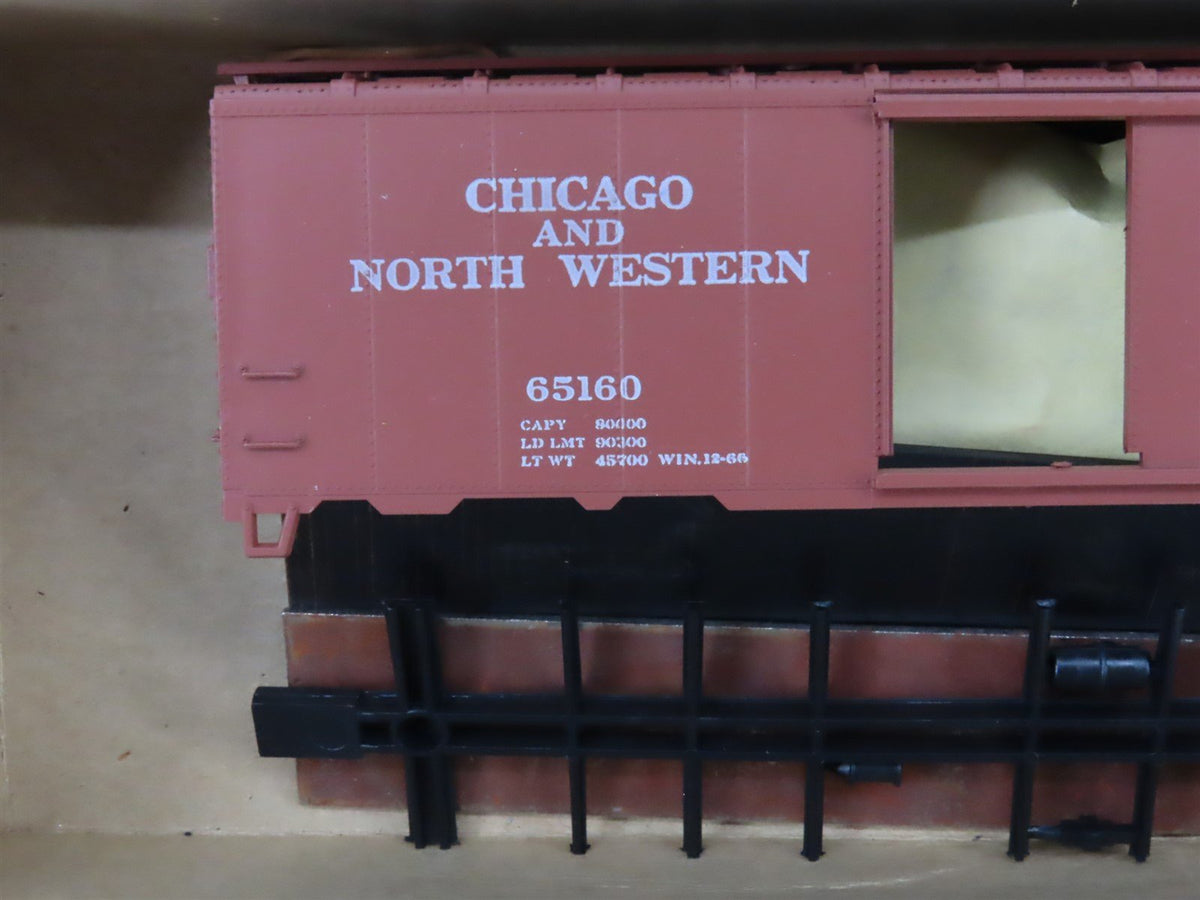 HO Scale Athearn 5003 CNW Chicago &amp; North Western 40&#39; Box Car #65160 Kit