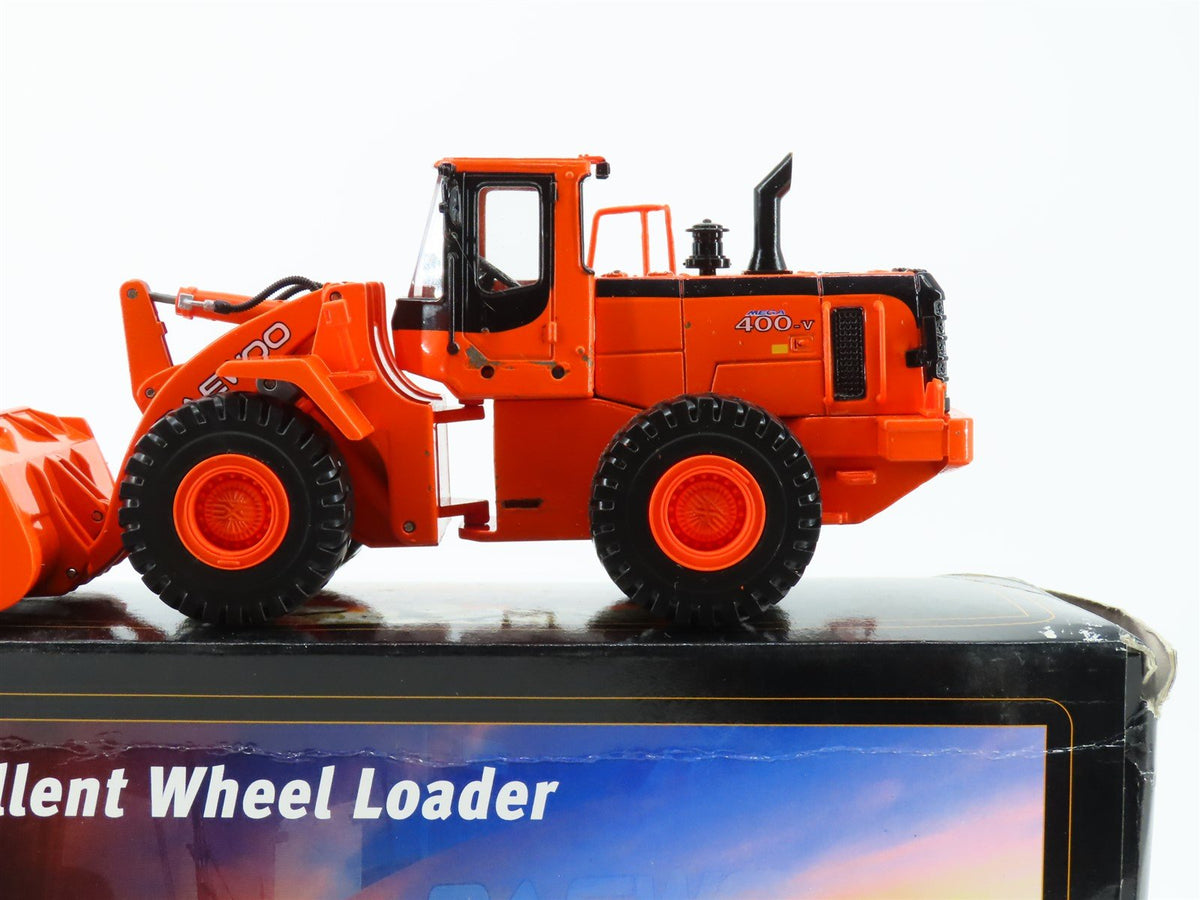 1:40 Scale Daewoo Die-Cast MEGA V Series Excellent Wheel Loader