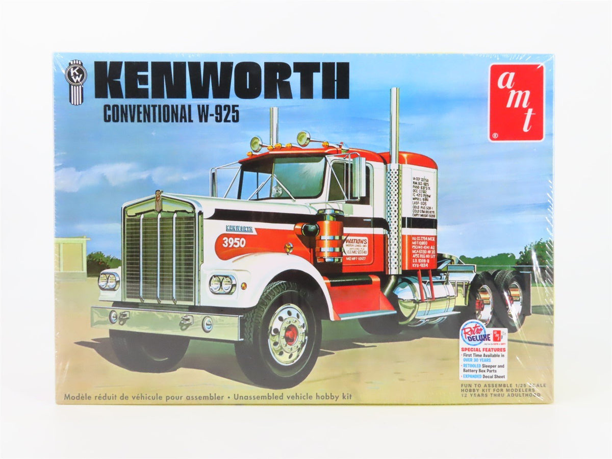 1:25 Scale AMT 1021/06 Kenworth Conventional W-925 Tractor Kit - Sealed