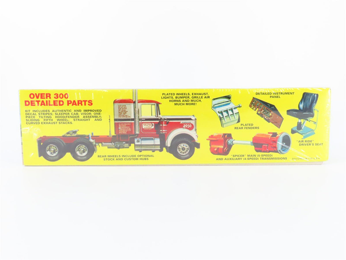 1:25 Scale AMT 1021/06 Kenworth Conventional W-925 Tractor Kit - Sealed