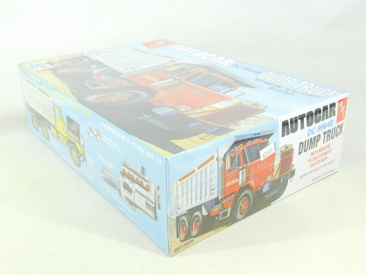 1:25 Scale AMT 1150/06 Autocar DC-9964B Dump Truck Kit - Sealed