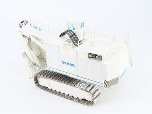 1:50 Scale NZG 357 Die-Cast Demac H485S Hydraulic Excavator