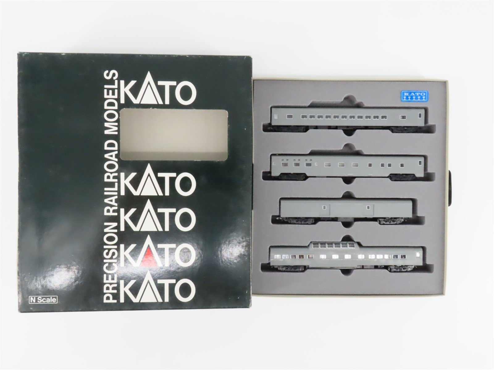 N Scale KATO 106-020 Undecorated Smooth Side Passenger 4-Car Set