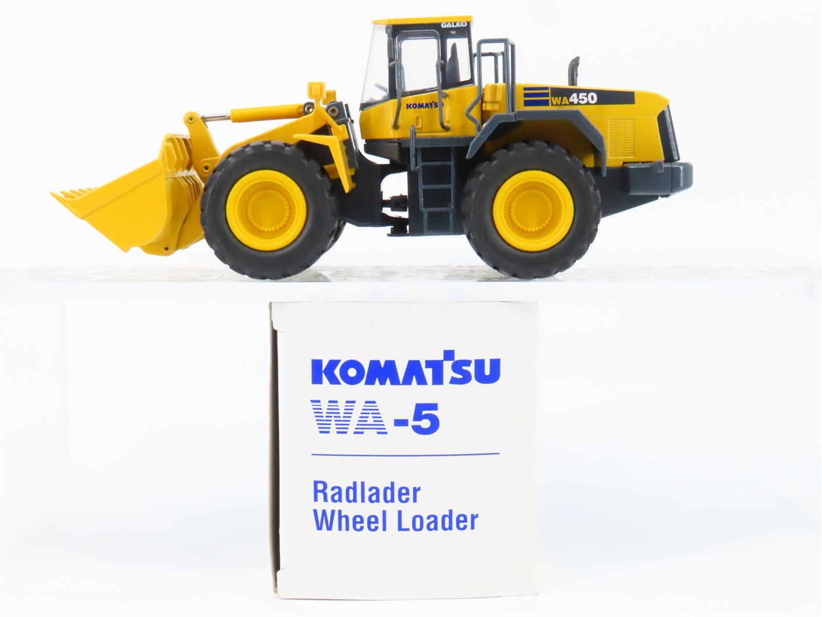 1:50 Scale Die-Cast Conrad Komatsu WA450 Wheel Loader