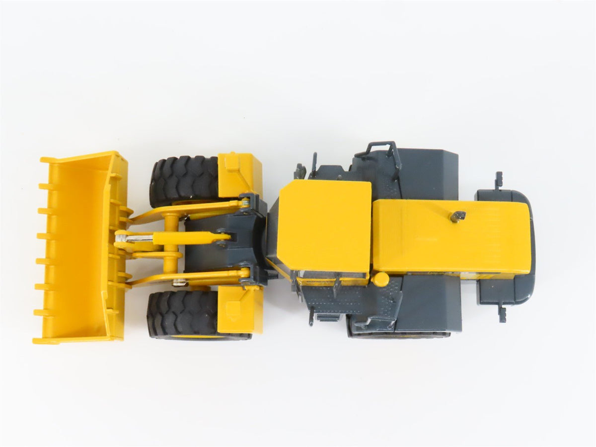 1:50 Scale Die-Cast Conrad Komatsu WA450 Wheel Loader