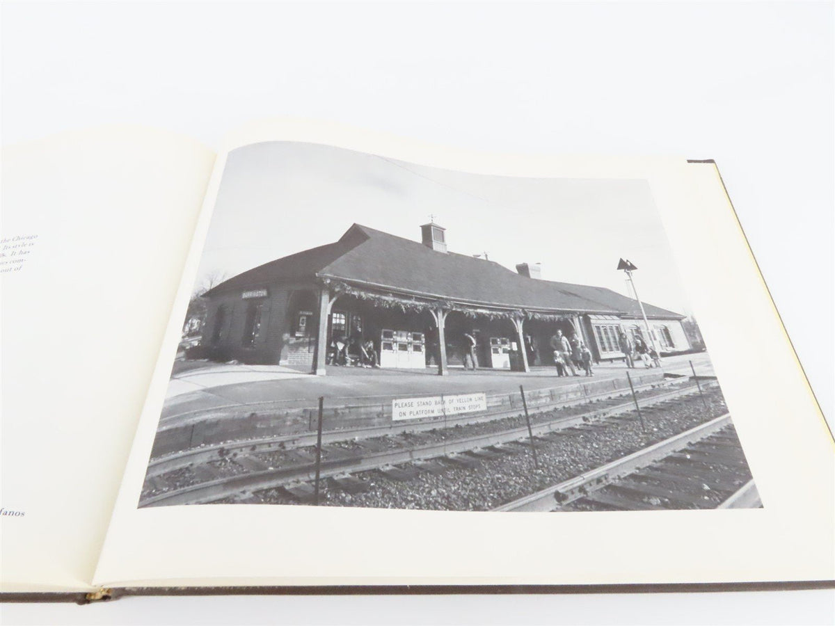 A Guide To Chicago&#39;s Train Station Present and Past by Bach &amp; Wolfson ©1986 Book