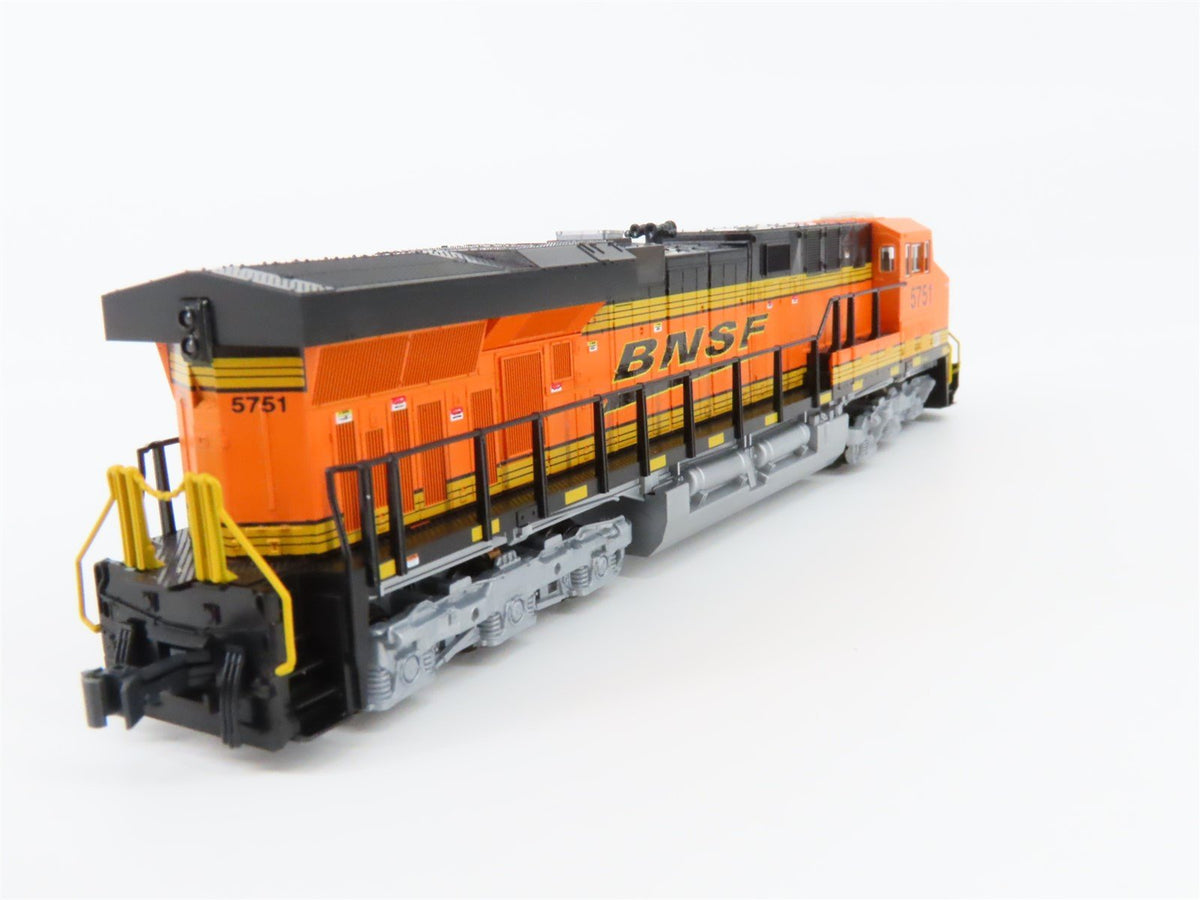 N Scale KATO 176-8924 BNSF Railway &quot;Swoosh&quot; GE ES44AC Diesel #5751 w/DCC