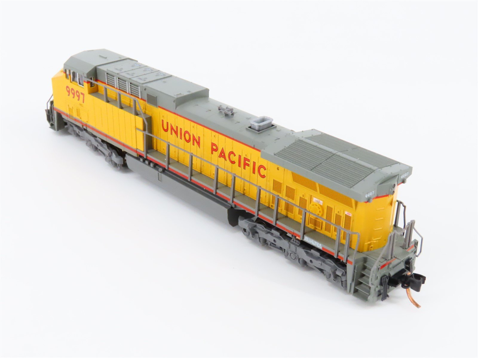 N Scale KATO 176-7033 UP Union Pacific GE AC4400CW Diesel #9997 w 
