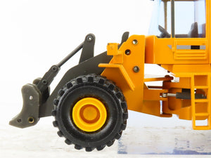 1:50 Scale Die-Cast NZG 359 VME L150 Volvo BM Hightipping Scoop Wheel Loader