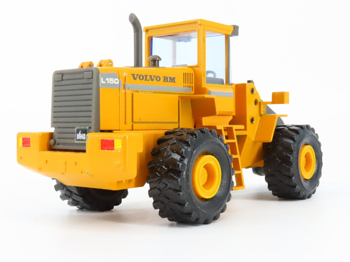 1:50 Scale Die-Cast NZG 359 VME L150 Volvo BM Hightipping Scoop Wheel Loader