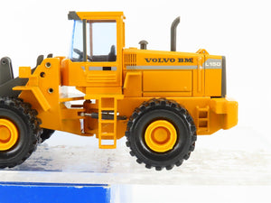 1:50 Scale Die-Cast NZG 359 VME L150 Volvo BM Lumber Fork Loader