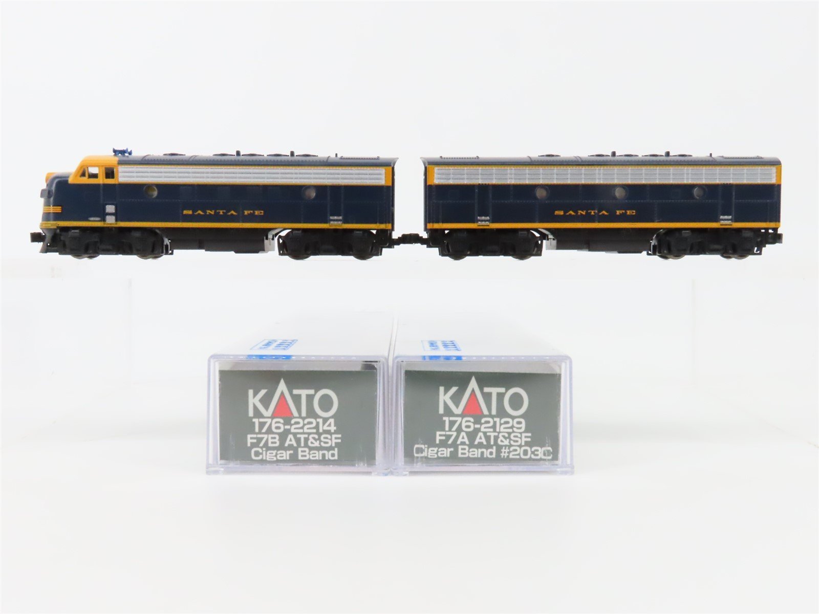 N KATO 176-2129/2214 ATSF Santa Fe "Cigar Band" EMD F7A/B Diesel Set - DCC ONLY