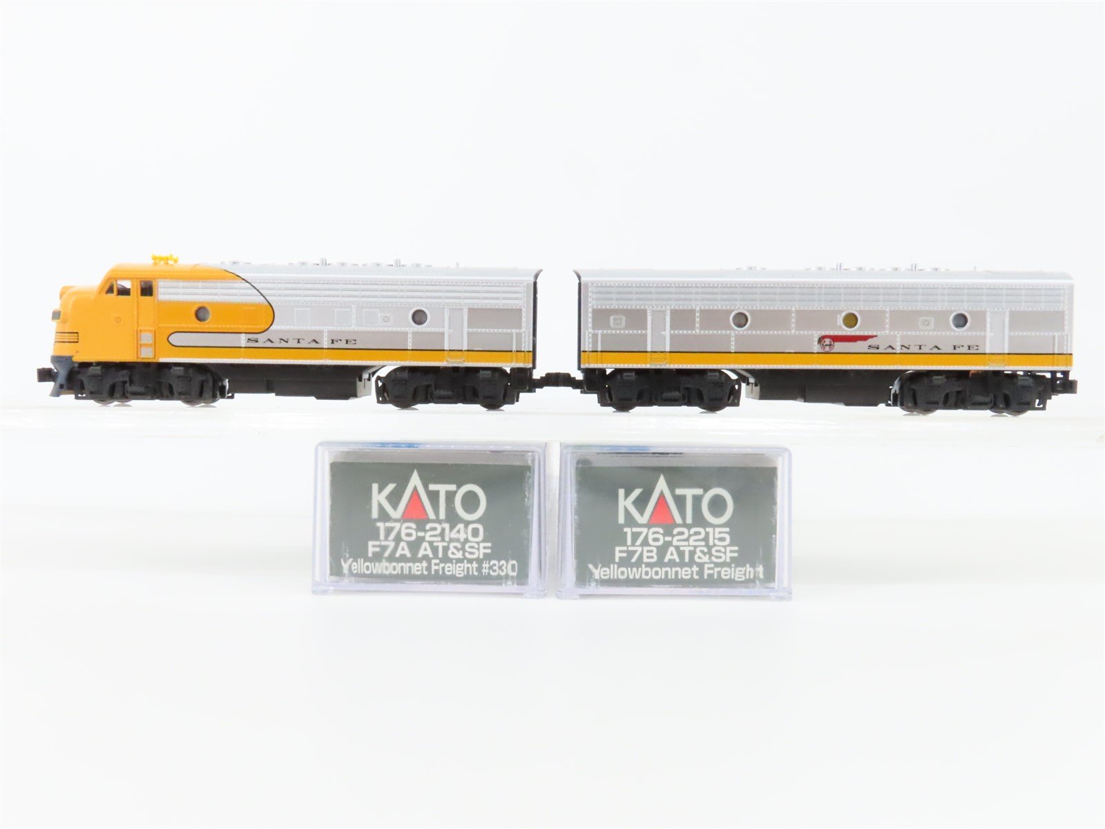 N KATO 176-2140/2215 ATSF Santa Fe "Yellowbonnet" F7A/B Diesel Set w/DCC & Sound