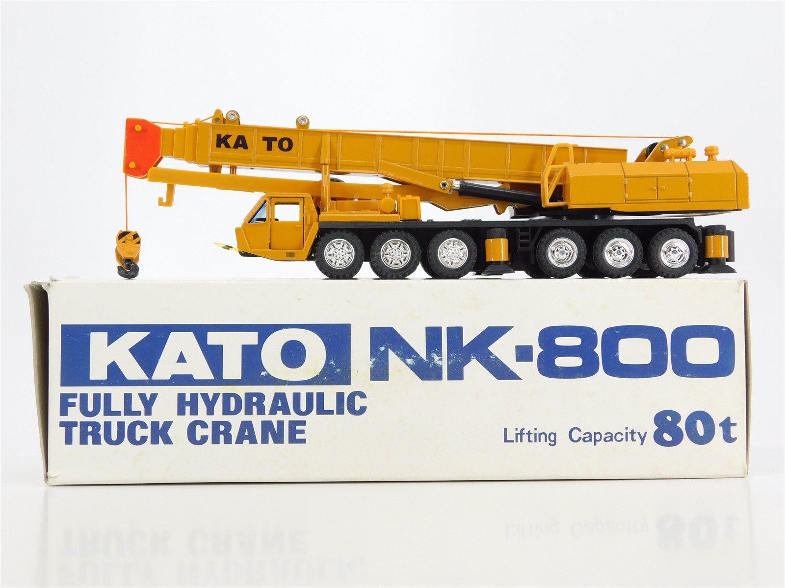 1:50 Scale Die-Cast Shinsei 605 Kato NK-800 Fully Hydraulic Truck Crane