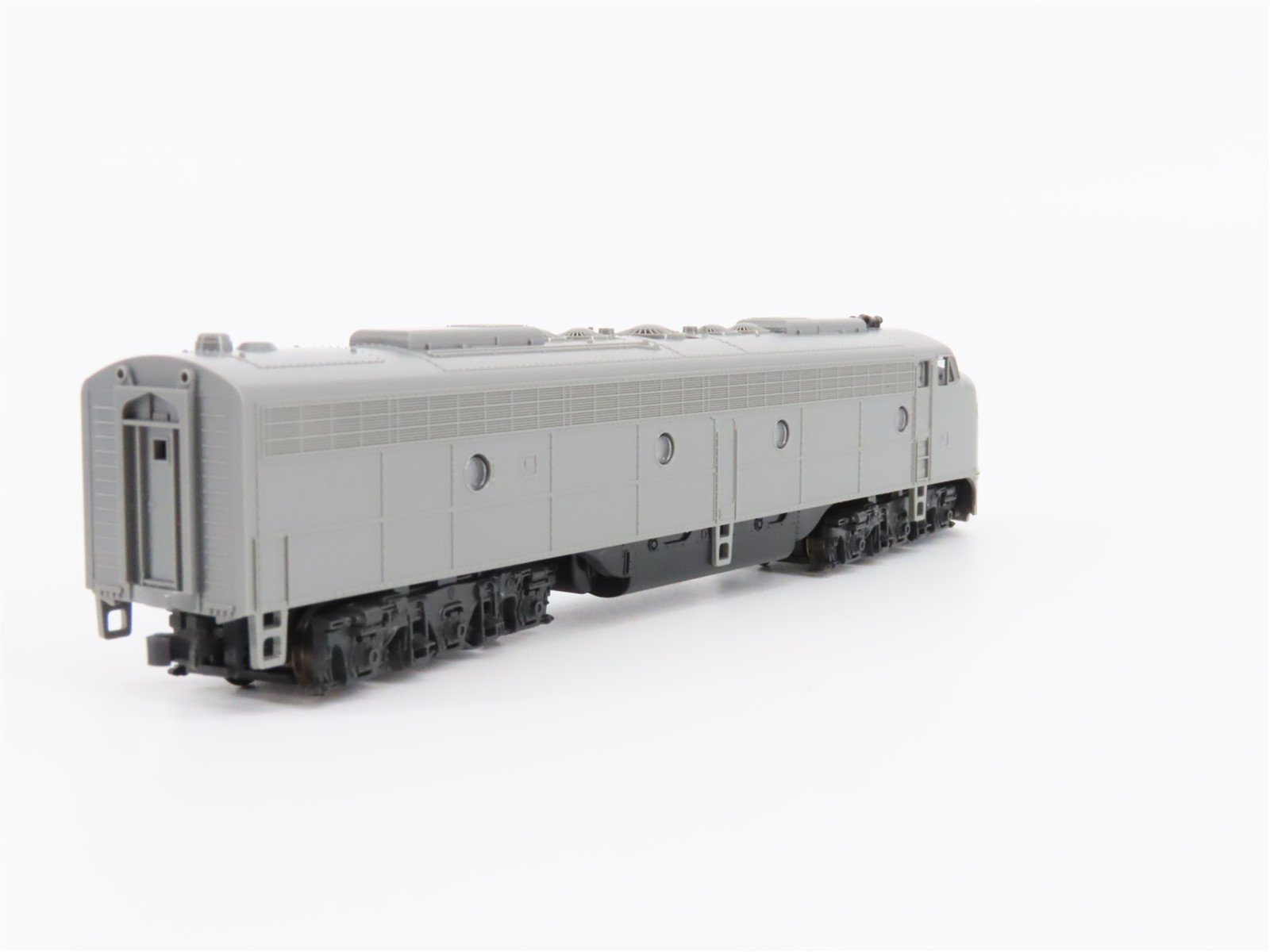 N Scale Kato 176-250 Undecorated E8/9A Diesel Locomotive