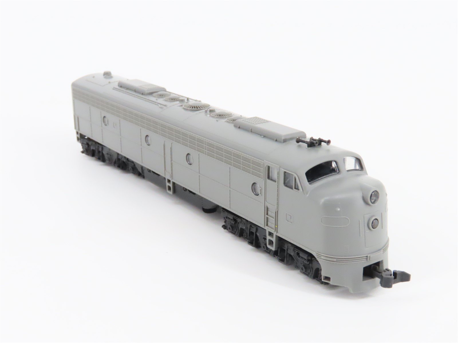 N Scale Kato 176-250 Undecorated E8/9A Diesel Locomotive