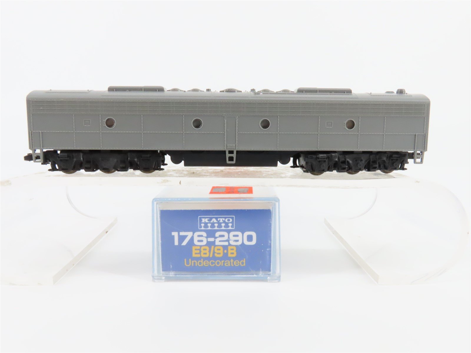 N Scale Kato 176-290 Undecorated E8/9B Diesel Locomotive