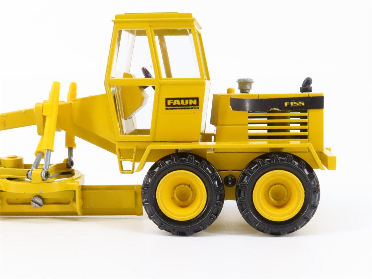 1:50 Scale Die-Cast Conrad 2680 O&amp;K Faun F155 Road Grader