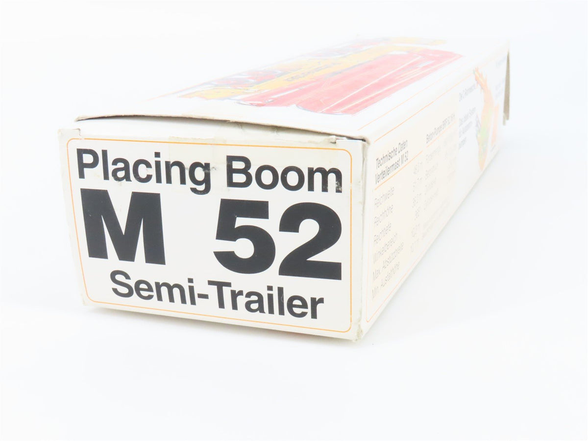 1:50 Scale Die-Cast Conrad 3006 Putzmeister M52 Placing Boom Semi-Trailer