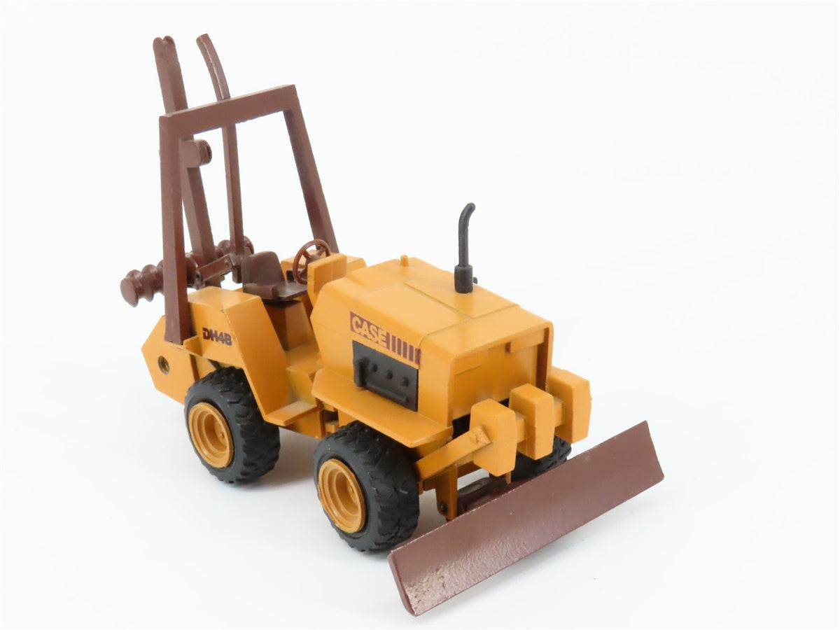 1:35 Scale Die-Cast Conrad 2963 Case DH4B Trencher