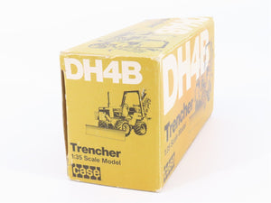 1:35 Scale Die-Cast Conrad 2963 Case DH4B Trencher