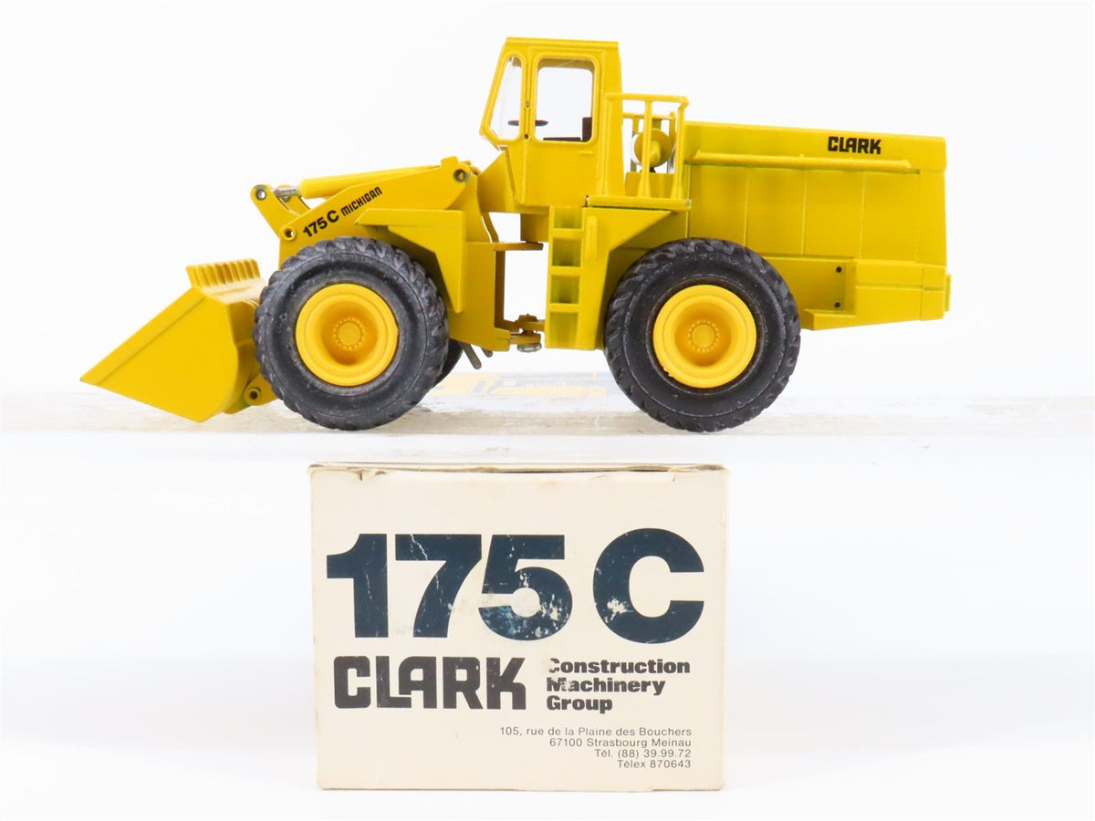 1:50 Scale Die-Cast Conrad 2885 Clark Michigan 175C Loader