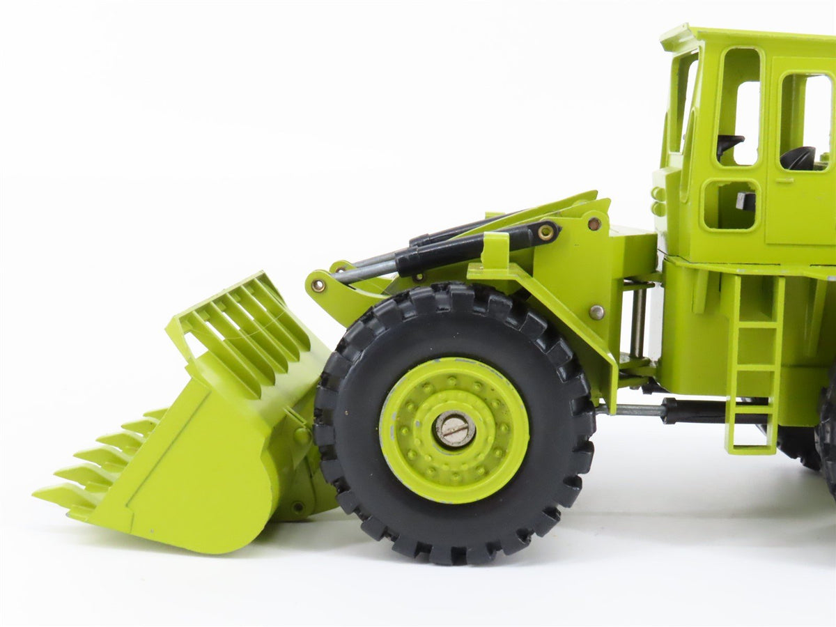 1:40 Scale Die-Cast Gescha GM Terex 72-71 Loader