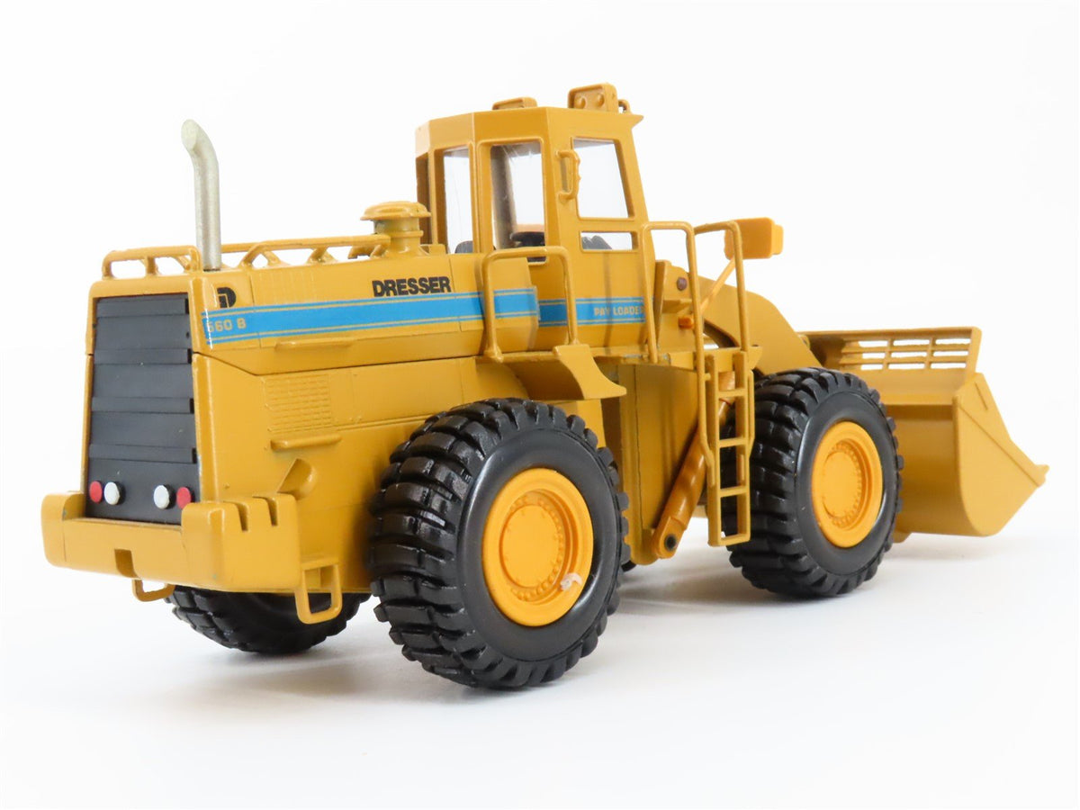 1:50 Scale Die-Cast Conrad 2420 Dresser 560B Pay Loader