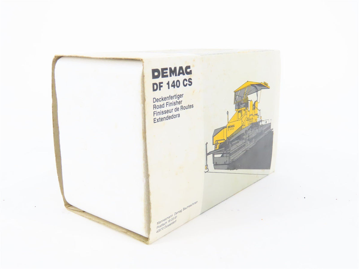 1:50 Scale Die-Cast NZG 395 Demag DF 140 CS Road Finisher