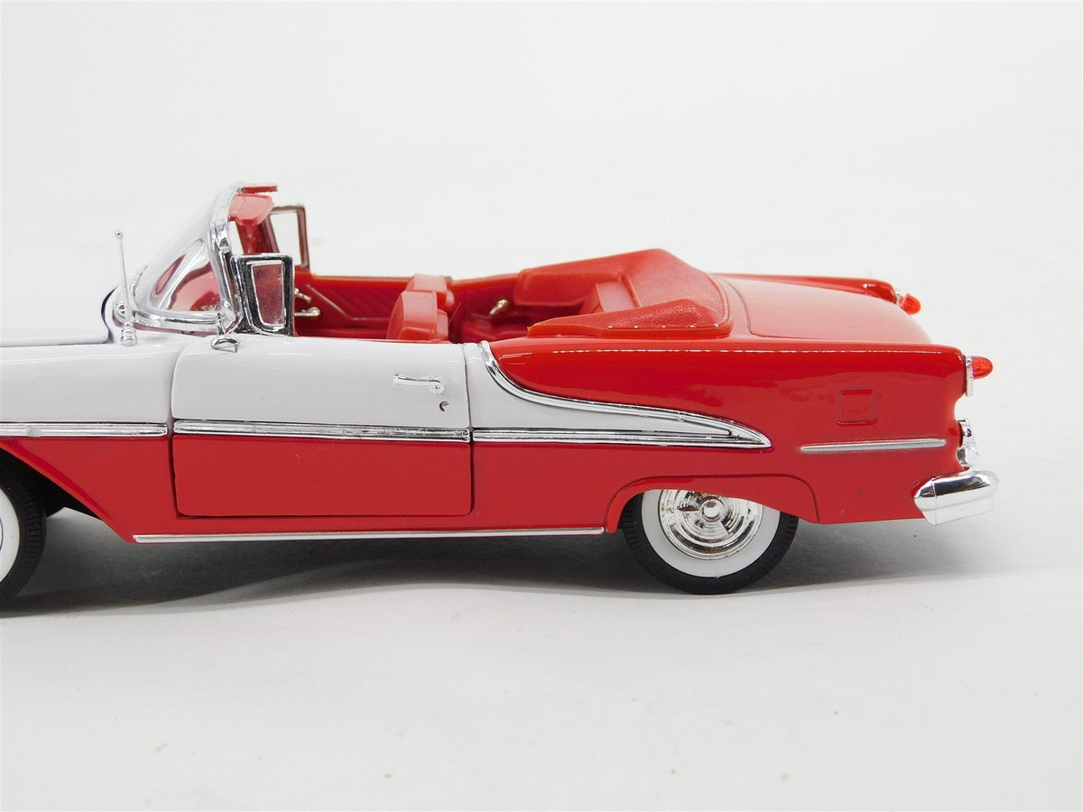 1:24 Scale Welly #22432 Diecast Automobile 1955 Oldsmobile Super 88 Convertible