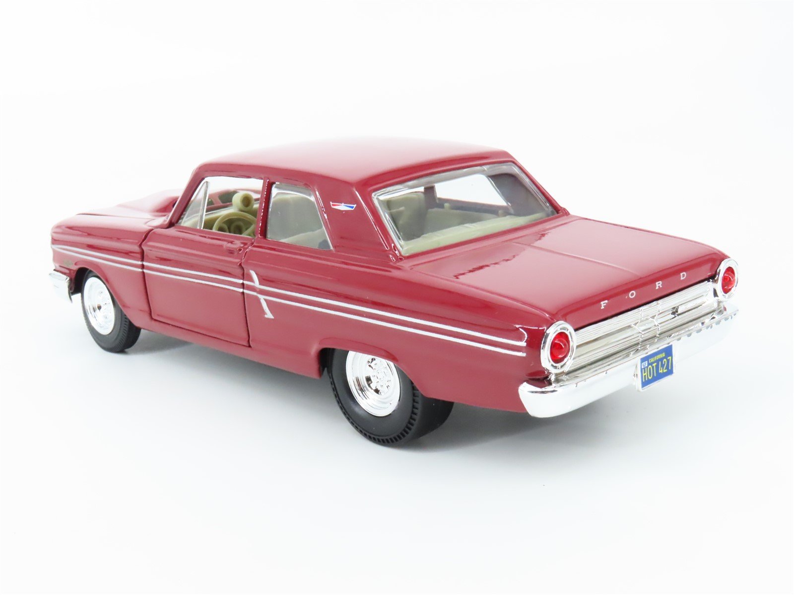 1:24 Scale Maisto Die-Cast Automobile 1964 Ford Fairlane Thunderbolt - -  Model Train Market