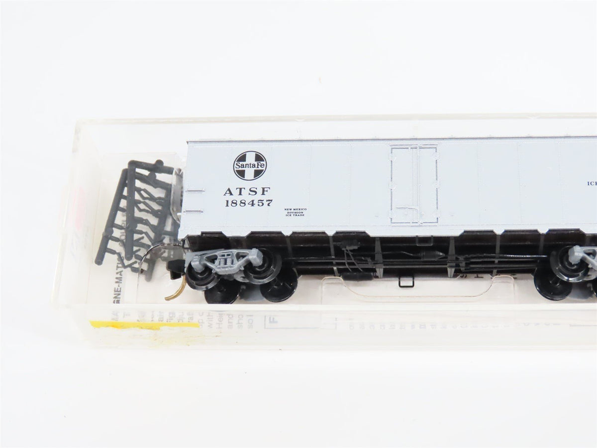 N Scale Micro-Trains MTL 59030 ATSF Santa Fe 40&#39; Steel Side Ice Reefer #188457