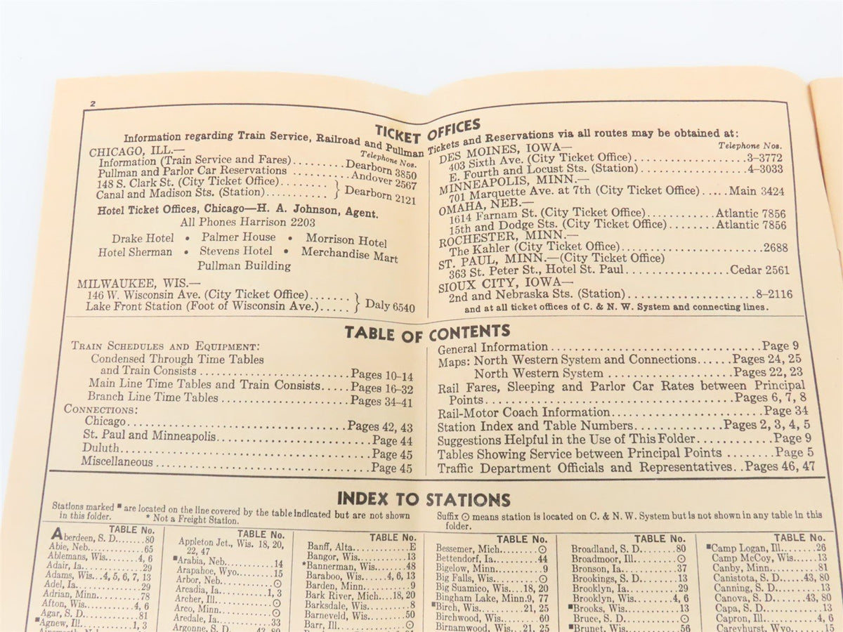 CNW Chicago &amp; North Western Line Time Tables - March 31, 1946