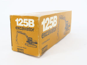 1:35 Scale Die-Cast Conrad 2965 Case 125B Excavator