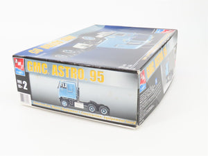 1:25 Scale AMT Ertl 38164-1HD GMC Astro 95 Truck Kit