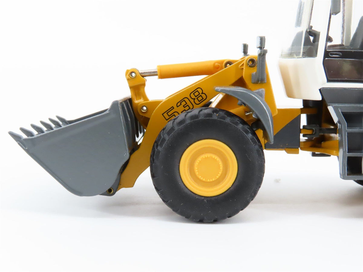 1:50 Scale Die-Cast Conrad 2435/0 Liebherr L 538 Wheel Loader