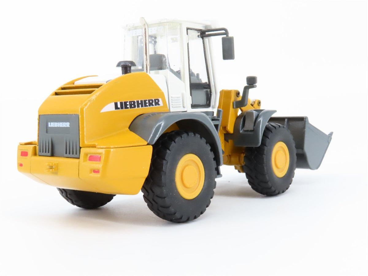 1:50 Scale Die-Cast Conrad 2435/0 Liebherr L 538 Wheel Loader