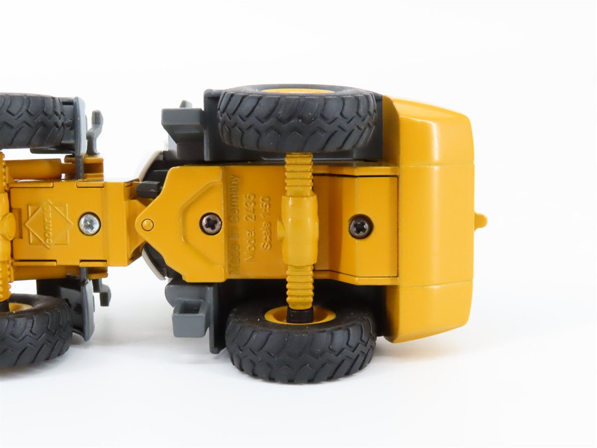 1:50 Scale Die-Cast Conrad 2435/0 Liebherr L 538 Wheel Loader