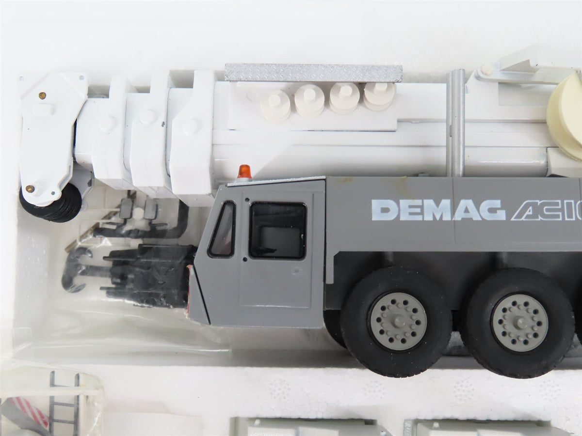 1:50 Scale Zon Model 9701 Die-Cast Demag AC1600 Telescopic Crane