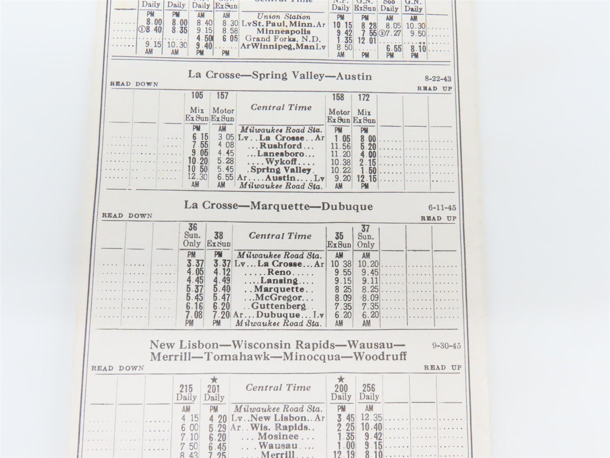 CMStP&amp;P MILW Milwaukee Road &quot;Hiawathas&quot; Train Schedules: September 30, 1945