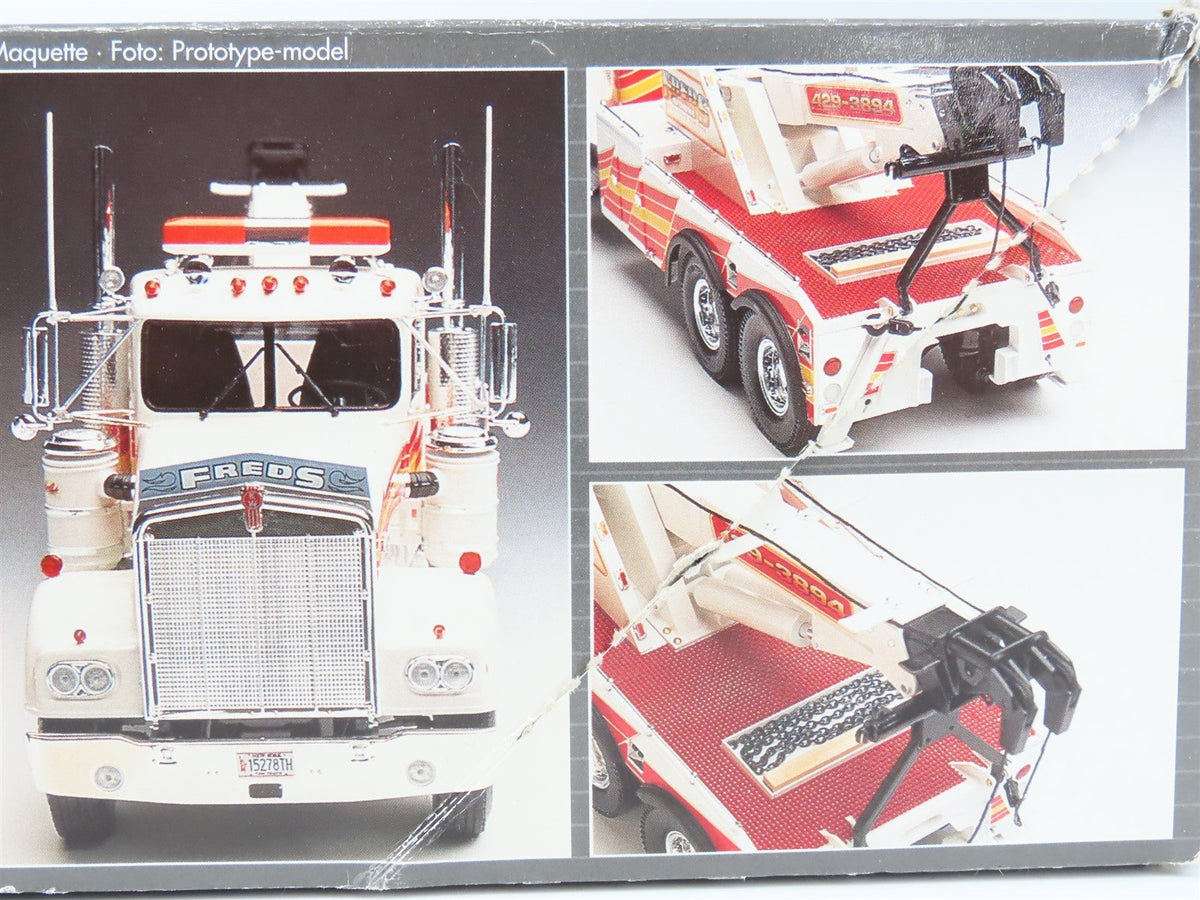 1:24 Scale Revell 85-7634 Kenworth W900 Wrecker Kit