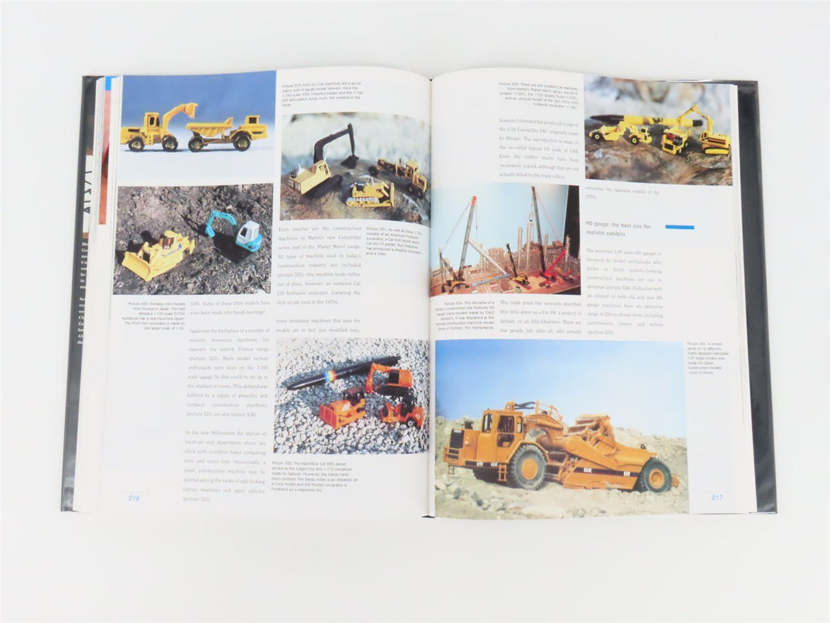 Construction Equipment Models: Machinery in Miniature by Cohrs &amp; Pierre ©2000 HC